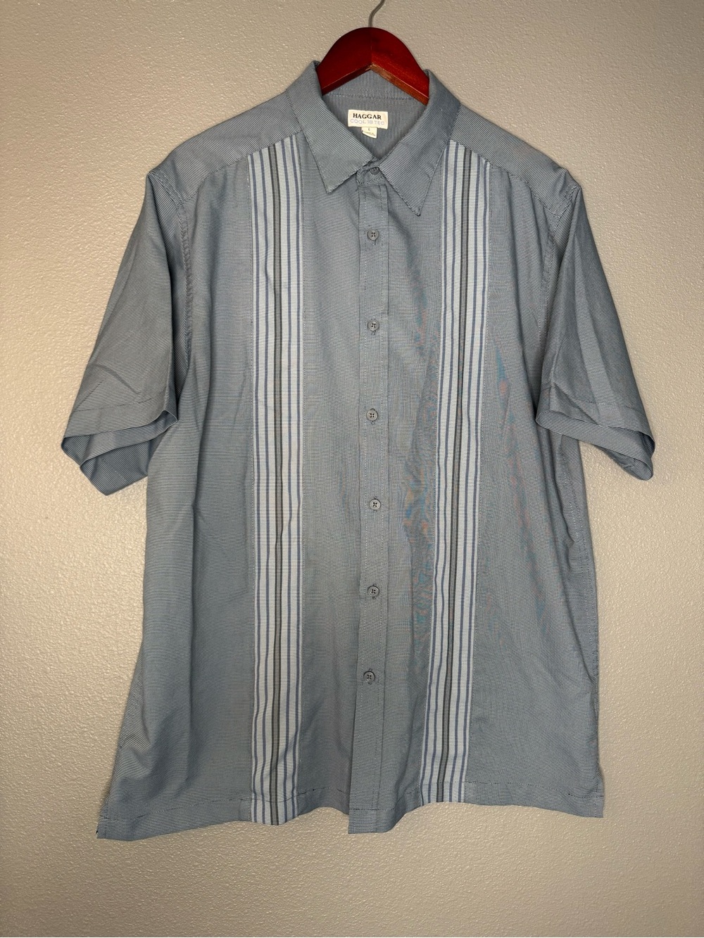 Haggar Cool 18 Tec Shirt Mens L Blue Striped Short Sleeve Button Up Polyester